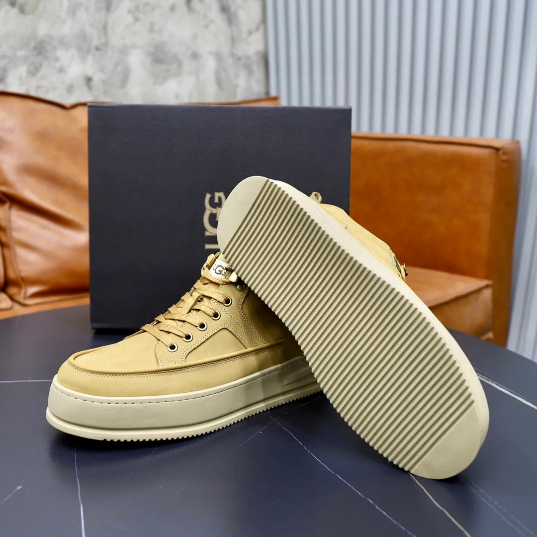 Ex-factory price: 640💰Thick wool imported from Australia Brand: UGG genuine purchasing agent Size: 38-44 Grade: Official website 1:1 Material: First layer of genuine leather waterproof and antifreeze upper Real wool lining Original non-slip soft wear-resistant outsole Style category: Men's casual shoes Trendy style Comfortable on the feet Color: Official website color synchronization